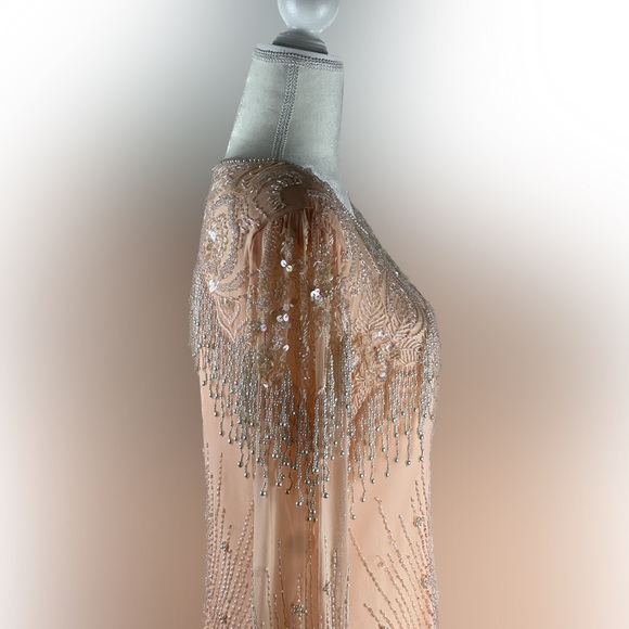 Sho Max Original Even Wedding Formal Gown - Picture 9 of 10